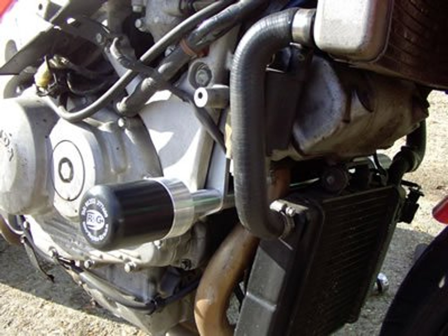 R&G Racing Crash Protector (alt. kit) for Honda RVF400 (NC35) '94-'96 R&G Racing Crash Protector (alt. kit) for Honda RVF400 (NC35) '94-'96